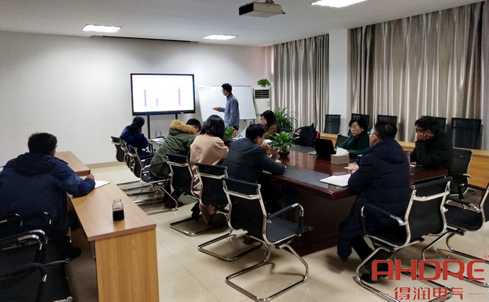 市場部.jpg 市場部.jpg