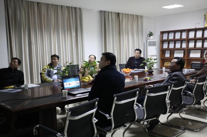 合肥通用機(jī)械研究院李鯤副院長一行蒞臨得潤電氣參觀考察 全國統(tǒng)一客服:400-0551-777 合肥通用機(jī)械研究院李鯤副院長一行蒞臨得潤電氣參觀考察 全國統(tǒng)一客服:400-0551-777