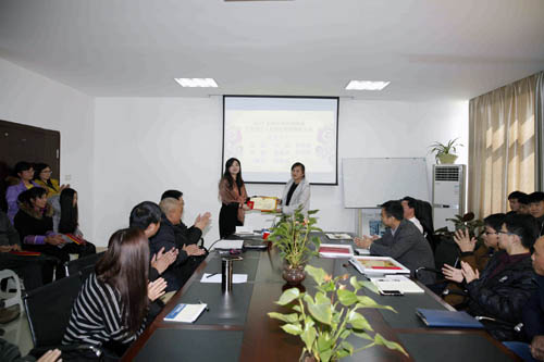 先進(jìn)個(gè)人.jpg 先進(jìn)個(gè)人.jpg