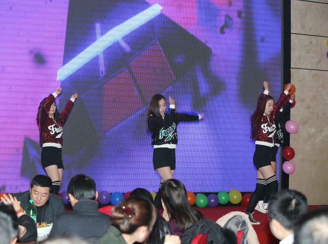 安徽得潤(rùn)電氣2016迎新晚會(huì)(www.gzmeisi.cn)全國(guó)統(tǒng)一客服熱線:400-0551-777 安徽得潤(rùn)電氣2016迎新晚會(huì)(www.gzmeisi.cn)全國(guó)統(tǒng)一客服熱線:400-0551-777