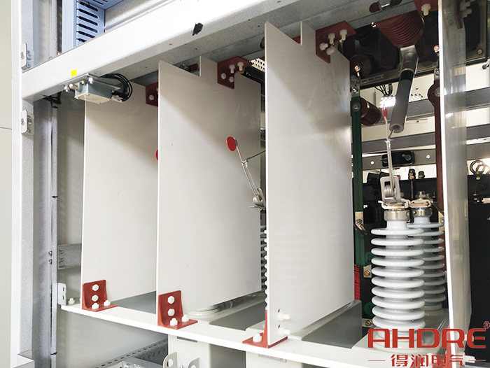 10KV高壓無功補(bǔ)償柜用于電容器的絕緣隔板.jpg 10KV高壓無功補(bǔ)償柜用于電容器的絕緣隔板.jpg