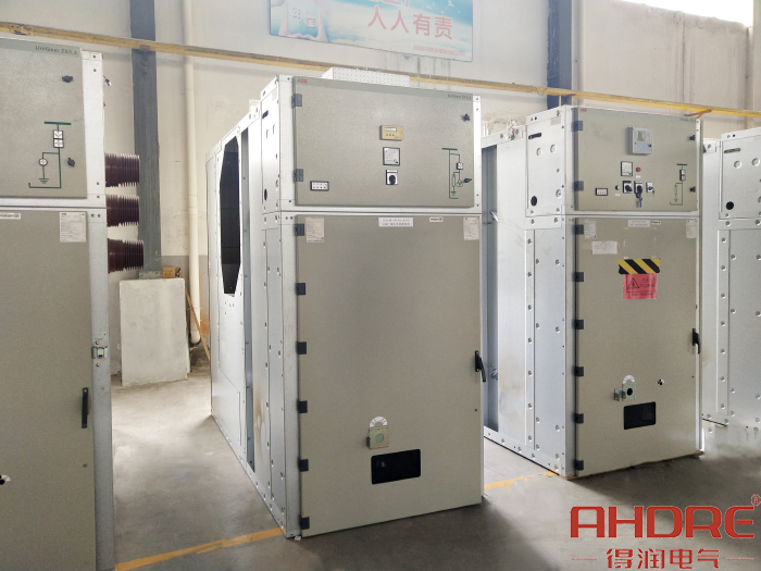 35kV高壓柜.jpg 35kV高壓柜.jpg