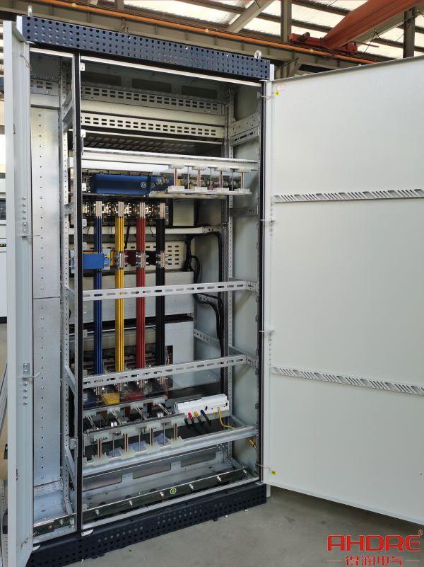 Blokset低壓柜背面圖.jpg Blokset低壓柜背面圖.jpg